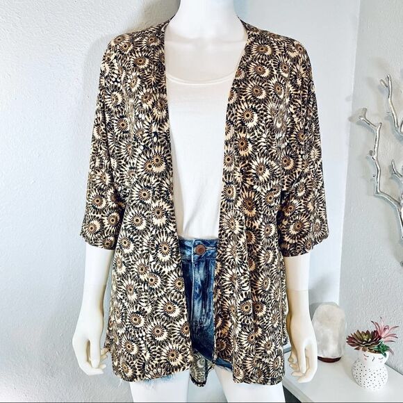 LuLaRoe Boho Patterned Open Front Cardigan Relaxed - Picture 1 of 11